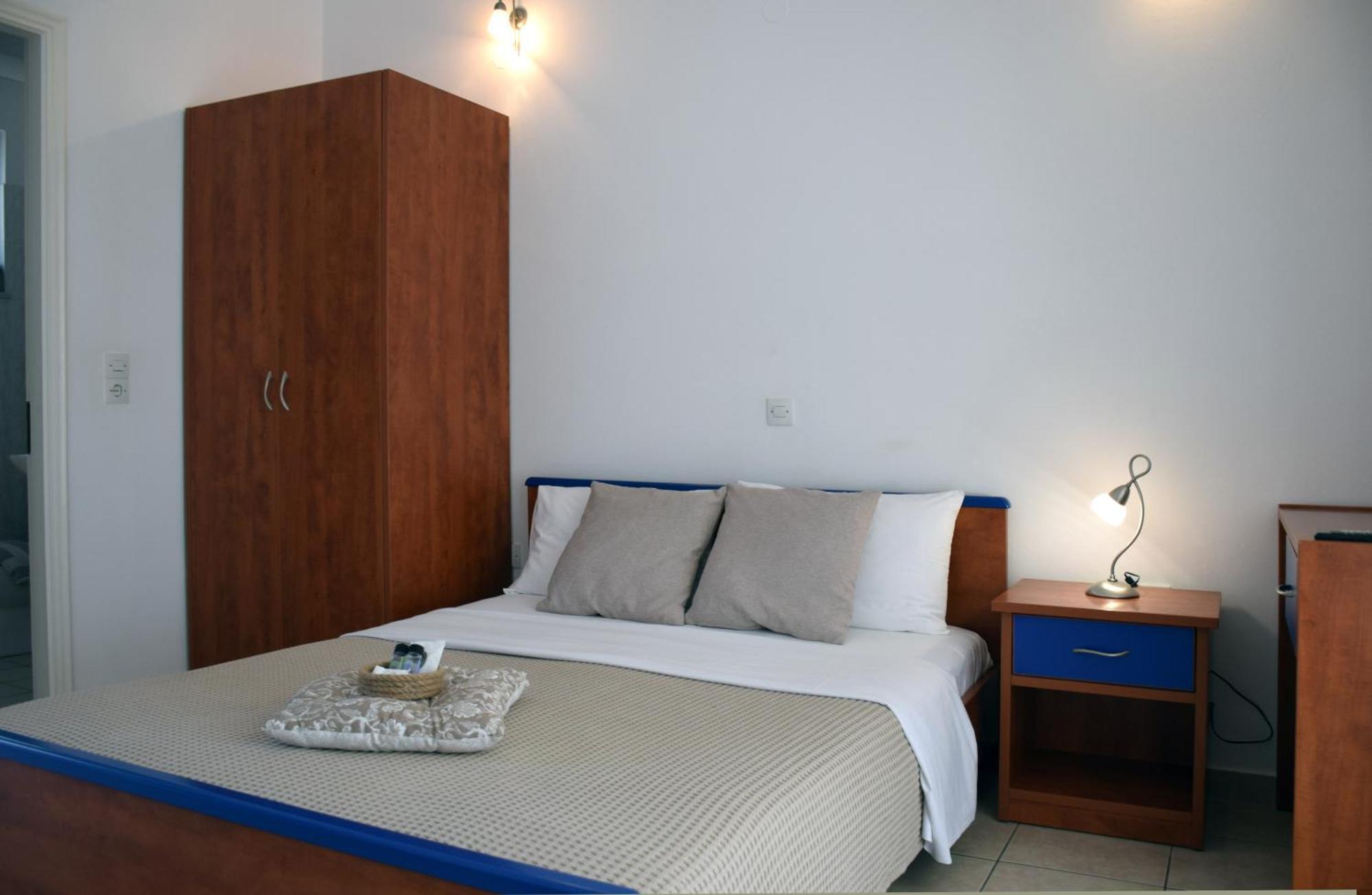 Lappas Rooms Roviai Exteriör bild